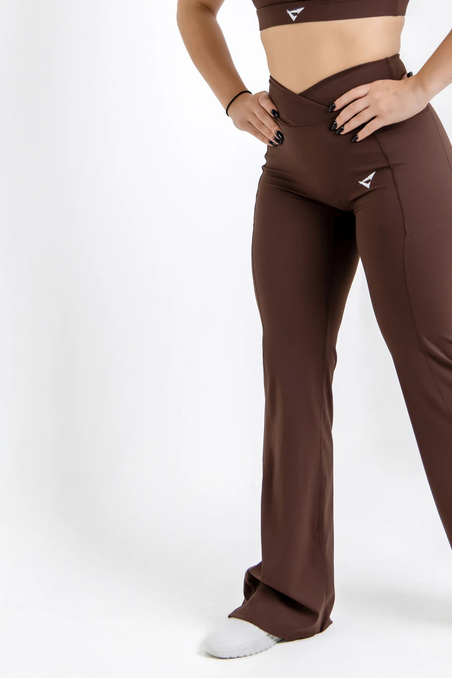 Elevate Cross Waist Legging